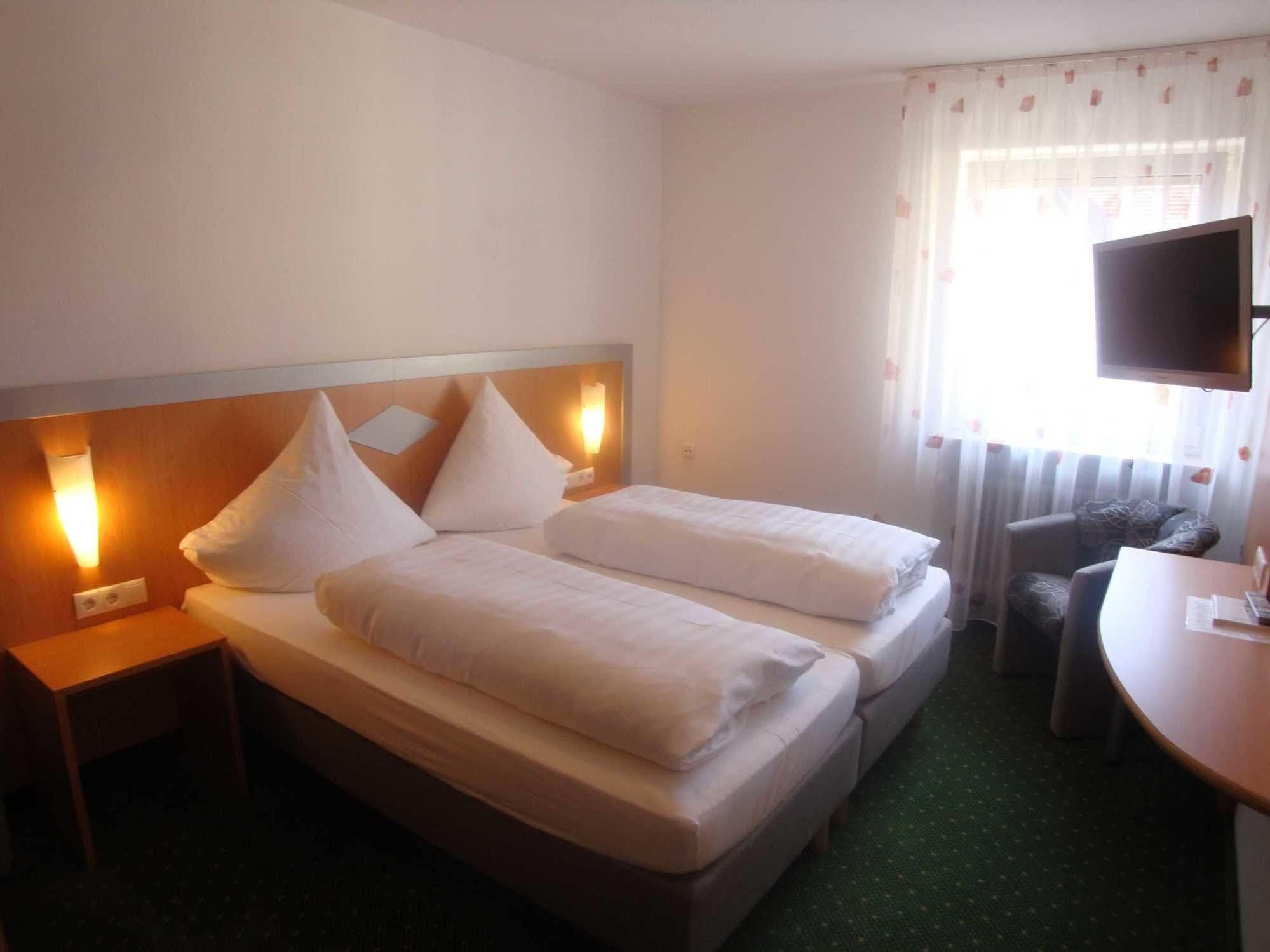 Hotel Gasthof Herderich Schlüsselfeld Kültér fotó