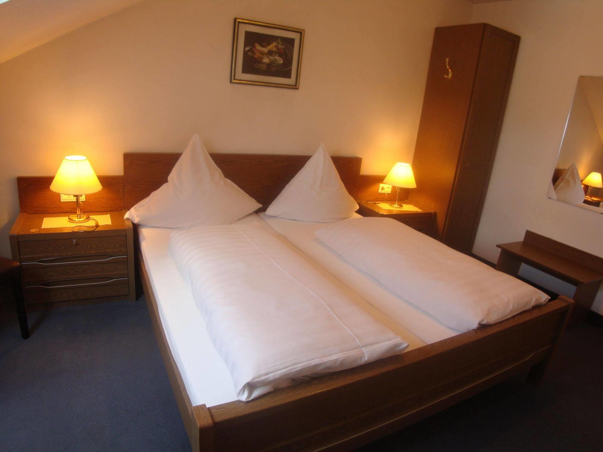 Hotel Gasthof Herderich Schlüsselfeld Kültér fotó