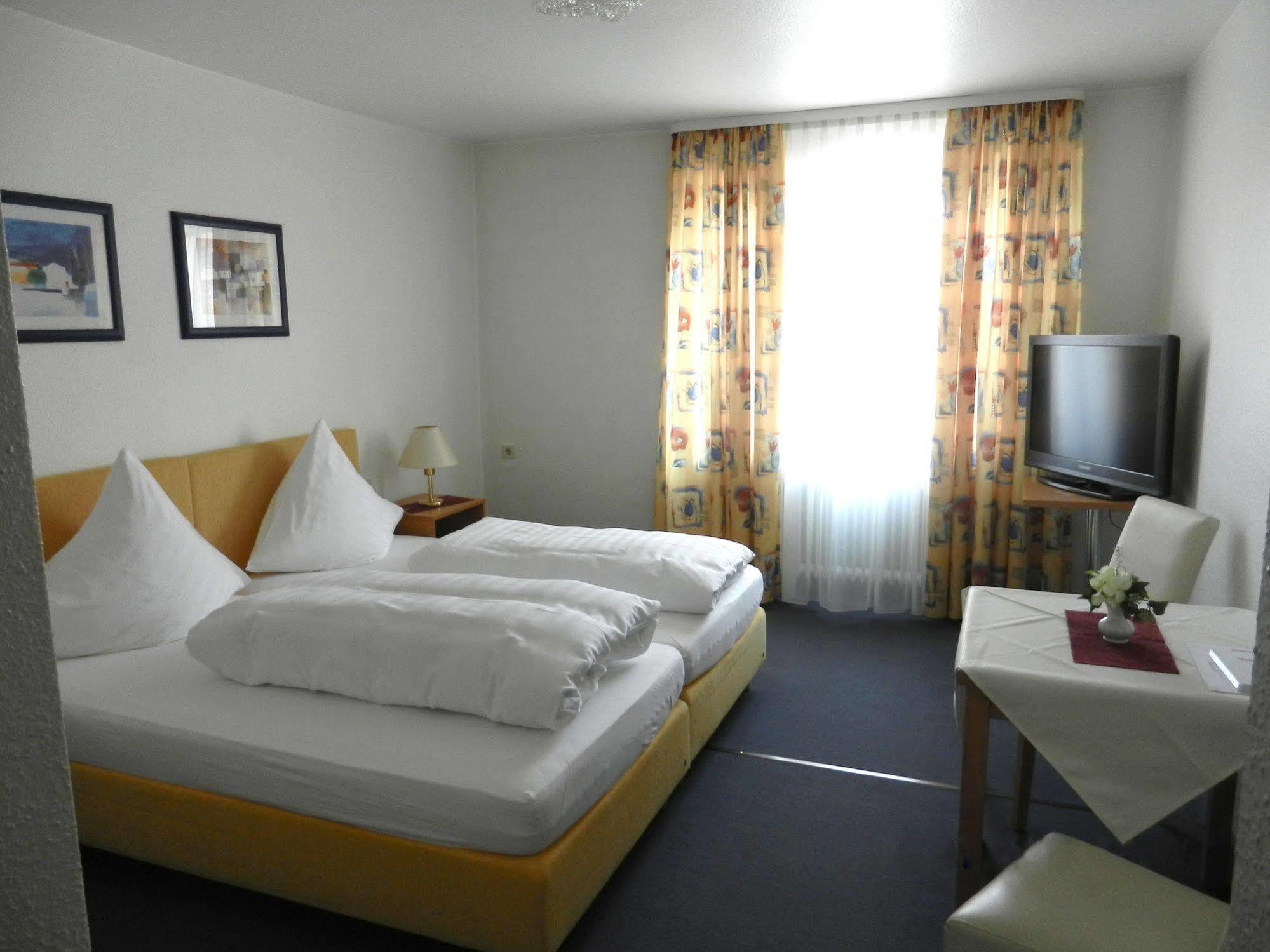Hotel Gasthof Herderich Schlüsselfeld Kültér fotó